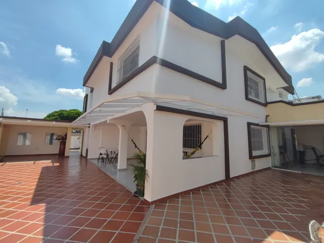 Josseyris Jimenez Vende Casa En Prebo 