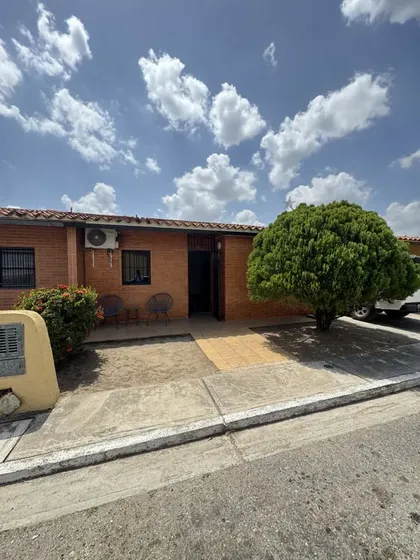 Ad, Casa En Venta Urb. Las Trianas San Diego Carabob