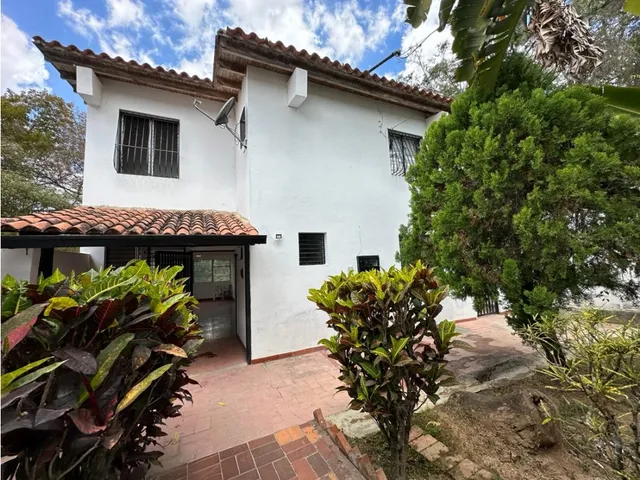 Casa En Venta El Peñon 345m2 - 5h+s/5b+s/5e