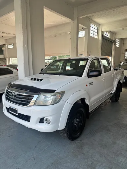 Toyota Hilux Pick-up 3.0 Cd Sr C/ab I 171cv 4x4