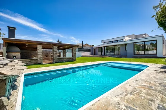 Moderna Y Gran Casa En Concón