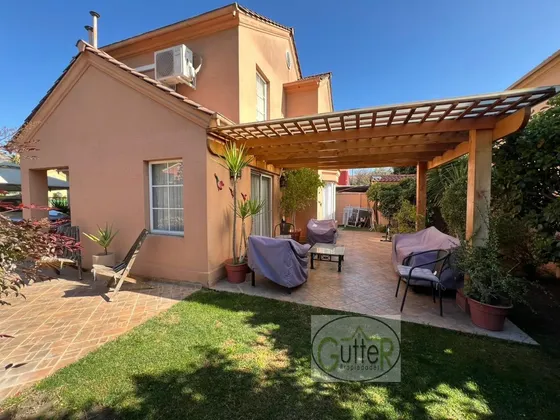 En Venta Linda Casa Sector Valle Lo Campino Quilicura