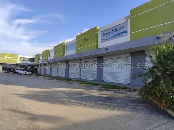 Mayra Lara Rah Vende Local Comercial A Pie De Calle 62,40mts2, Av Intercomunal Bqto - Acarigua, Cabudare, 2 Baños, Mezzanina, Electricidad 110 Y 220