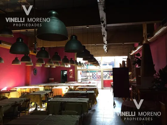 Local 1300 M2 Cubiertos 3 Meses De Gracia