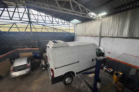 Bodega Galpón Con Oficinas Excelente Conectividad.