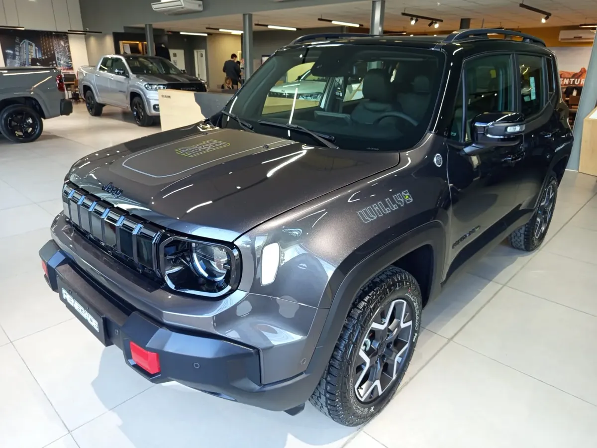 Jeep Renegade 1.3T Willys At9 4X4
