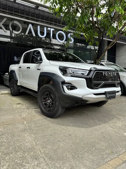 Toyota Hilux 2.8 Gr-s