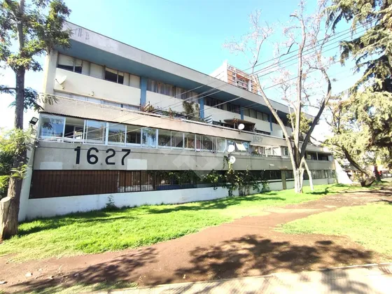 Departamento En Venta De 4 Dorm. 2 Baños, Bilbao Providencia