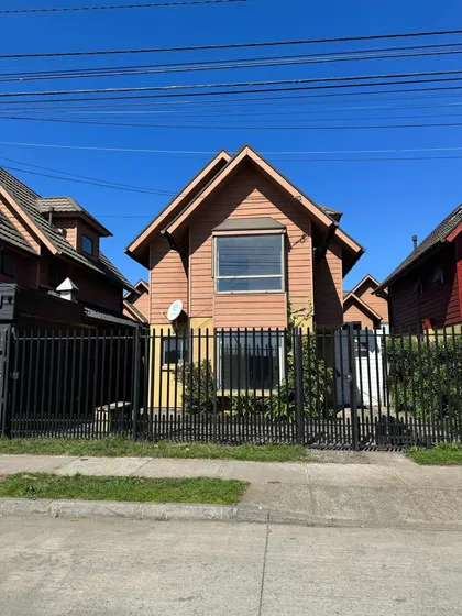 Se Vende Hermosa Casa En Jardines De Antilhue 5d-3b-2e-1b