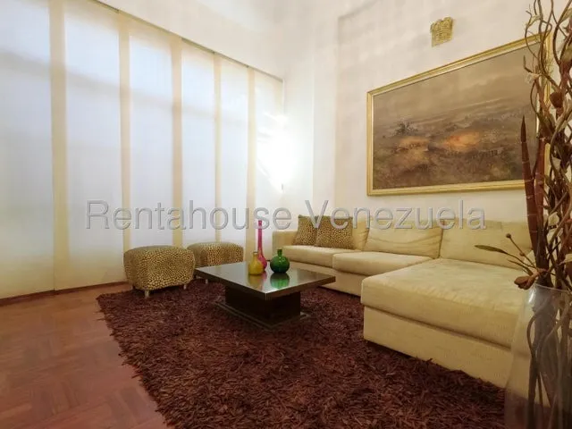 Fredxia Castillo Vende Majestuosa Casa En El Pedregal, Zona Exclusiva Del Este De Barquisimeto # 25-11495