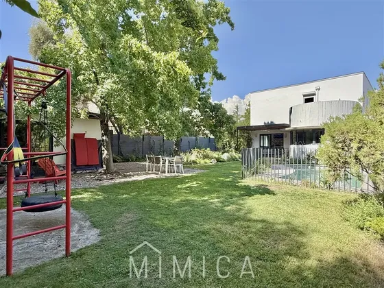 Casa En Venta De 4 Dorm. Campus Oriente