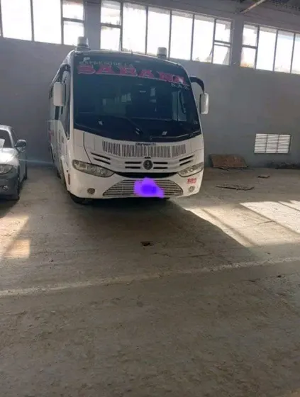 Vendo Microbus Npr Reward Modelo 2015 De 19 Pasajeros