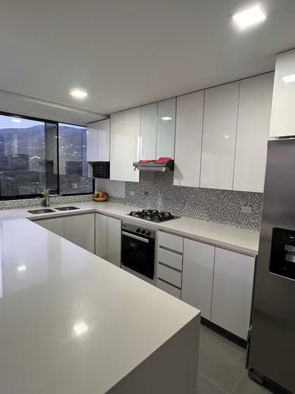 Venta Hermoso Apartamento En La Loma Las Brujas