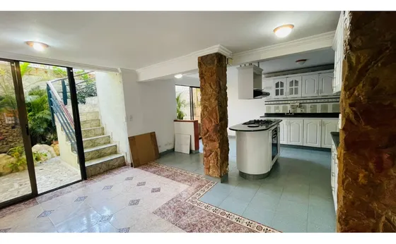 Venta De Casa De 420mt2 Nueva Tequendama, Sur De Cali 8822.