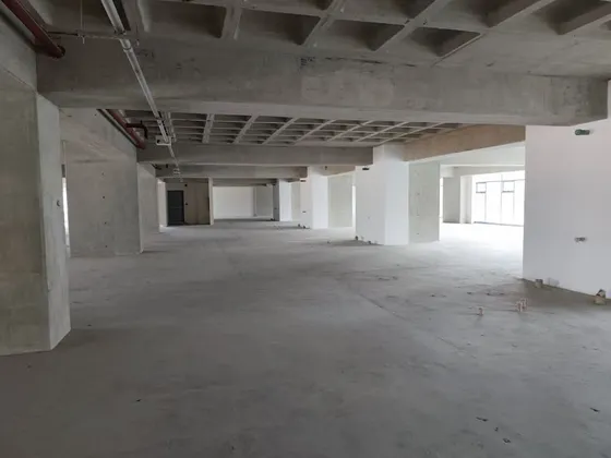 En Venta / Alquiler Oficina Premium Torre 302 En Las Mercedes. Edificio Inteligente. Solo Cliente Directo (r.o)