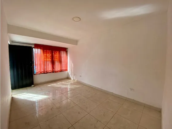 Venta De Propiedad Horizontal-segundo Piso- Villa Del Lago