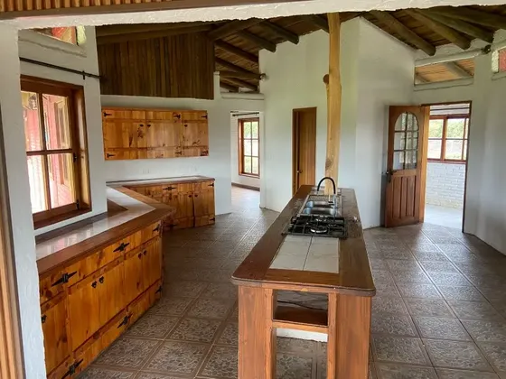 Estupenda Parcela, Casa Chilena, Santa Elena Sur, Colina