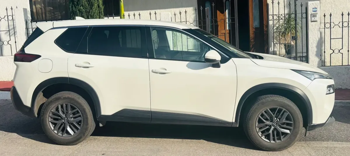 Nissan X-trail 2023 2.5 Advance 2 Row Cvt