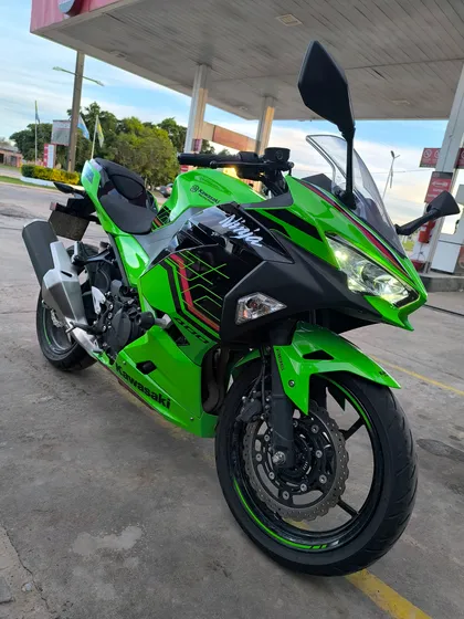 Kawasaki Ninja 400 Modelo 2024 Con 5300 Kms.