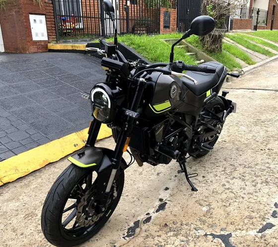 Benelli Leoncino 250 Año 2024 No Tnt Voge Duke Royal