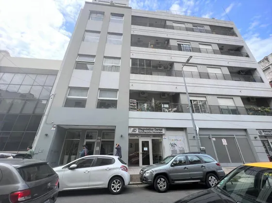 Venta. Departamento. Triplex. 3 Ambientes. Terraza. Cochera. Barracas.
