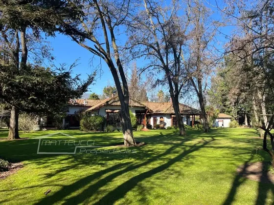 Maravillosa Casa De Campo A Orilla De Lago Y Río