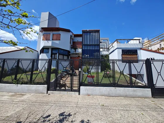 Chalet En Venta De G. De Laferrere