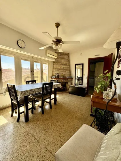 Venta De Casa De 6 Ambientes 4 Dormitorios, Tigre Centro 2 Casas