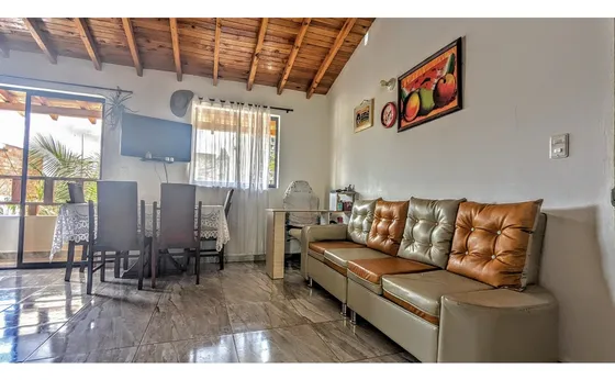 Casa En Zona Urbana Guarne 125mts² Tercer Piso