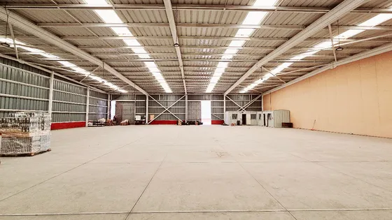 Bodega 1,100 M² Disponible