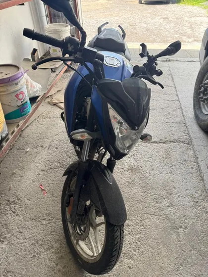 Azul
