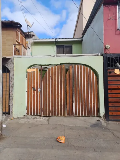 Se Vende Casa De Dos Pisos En El Sector Norte De La Ciudad,