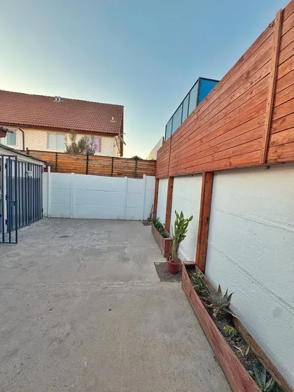 Casa Con Gran Patio Y 150 M2 De Terreno | 3d 2b Valle Grande