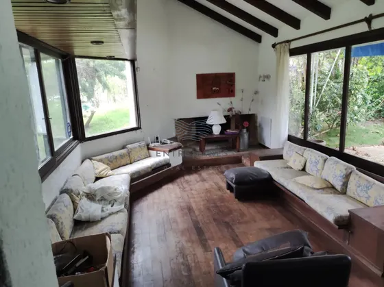 Casa En Alquiler Anual Sobre Av. Cordoba, Punta Del Este