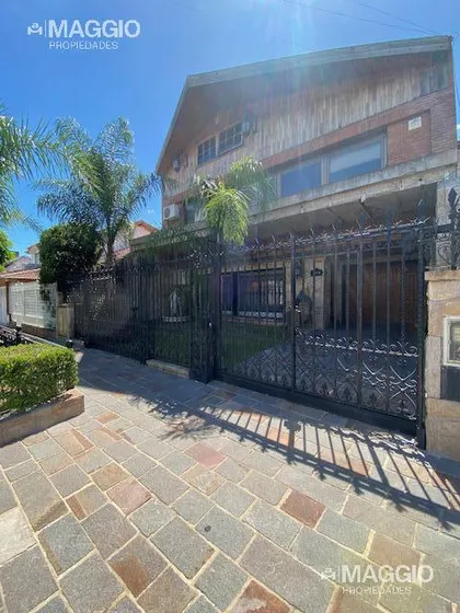 Venta Casa En Ramos Mejia Sur