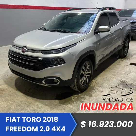 Fiat Toro 4x4 2018 En Marcha Y Andando Inundada Poloautos