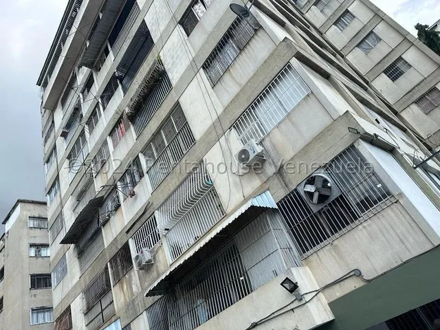 Se Vende Bello Apartamento En Las Acacias Mls 25-12945
