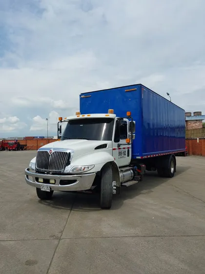 International 4300