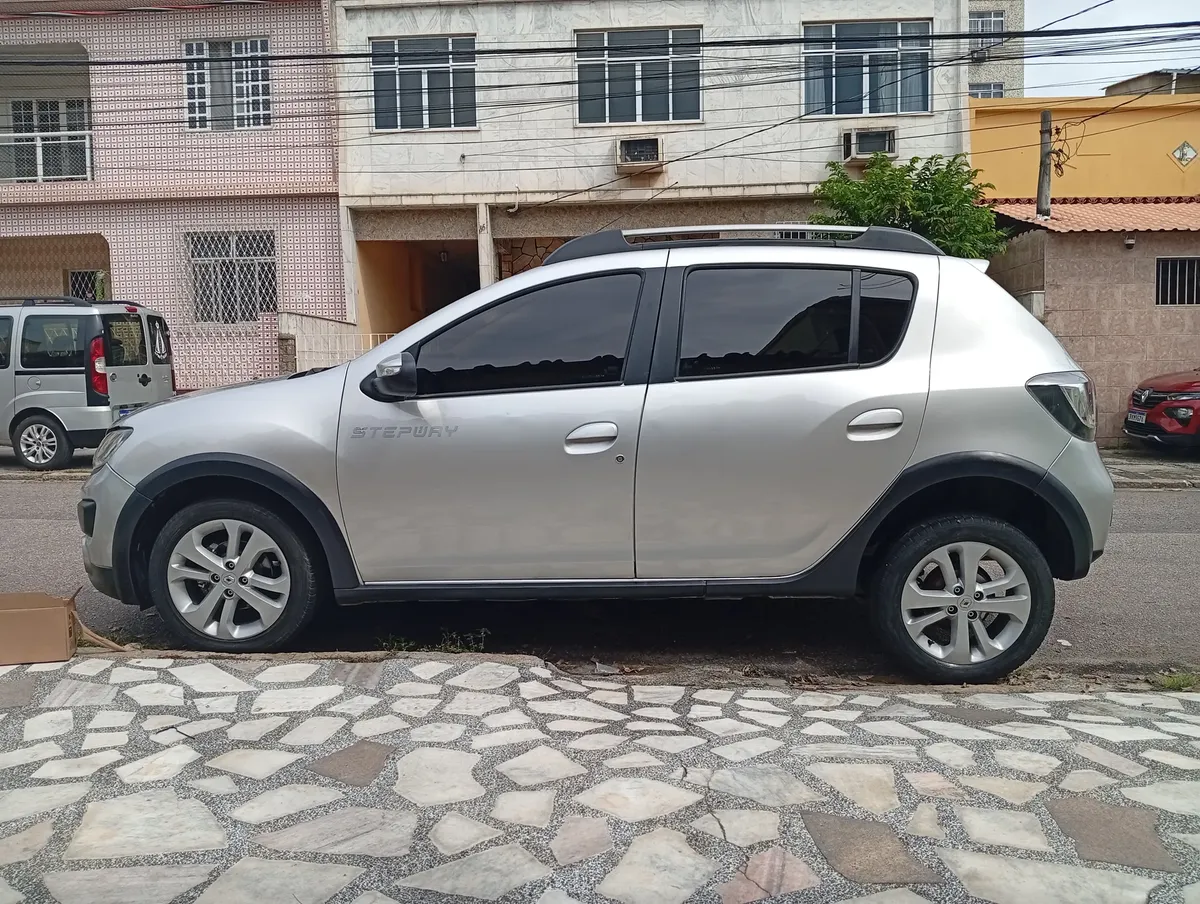 Renault Sandero Stepway 2018 1.6 16v Sce 5p — foto 2