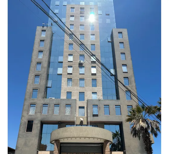Amplia Oficina Edif Las Empresas.