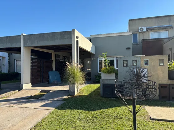 Venta Barrio Mirasoles Casa/ph  2 Dormitorios Con Cochera Y Jardin Apta Credito