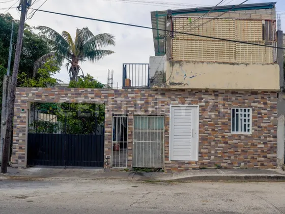 Terreno Con Construcción En Venta En Luis Donaldo Colosio Playa Del Carmen