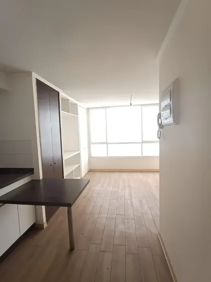 Arriendo Dpto Tipo Estudio / Metro Las Rejas