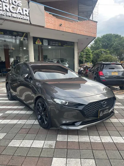 Mazda 3 2.0 Touring