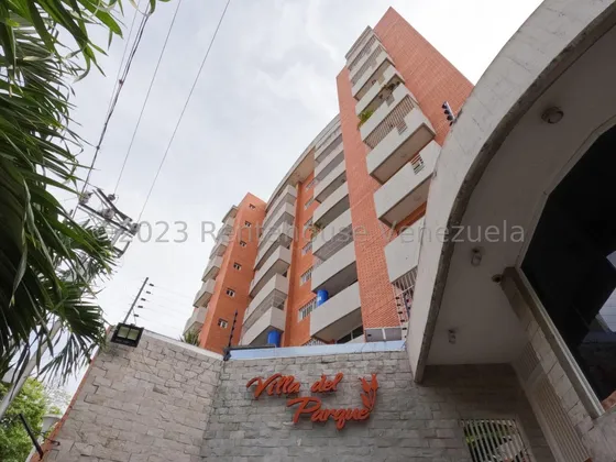 Venta, Impresionante Apartamento En Una Zona Privilegiada Al Este De Barquisimeto Urb El Parque !& Profesional Inmobiliario Mehilyn Perez !&