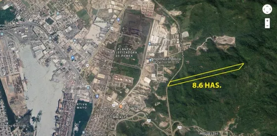 Terreno En Venta En Colonia Tapeixtles, Manzanillo, Colima