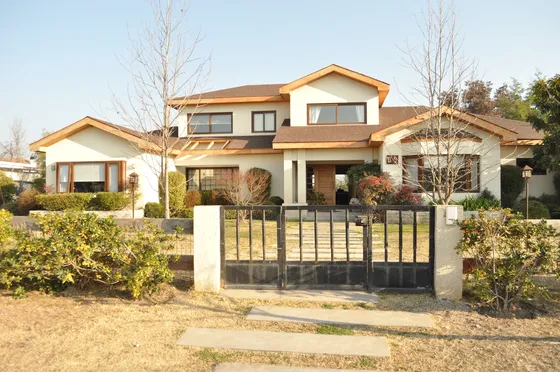 Excelente Casa En Condominio Golf Los Lirios