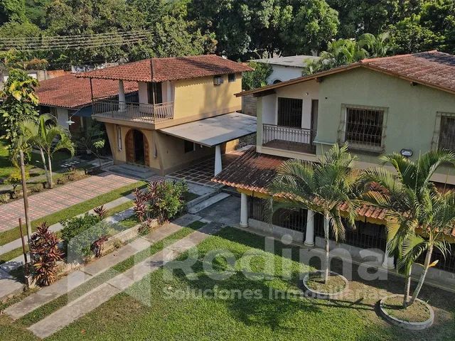 Casa En Ojo De Agua El Castaño 