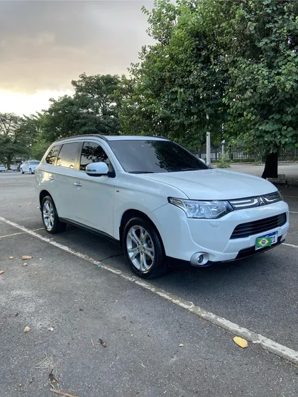 Mitsubishi Outlander 3.0 V6 Gt 4wd 5p