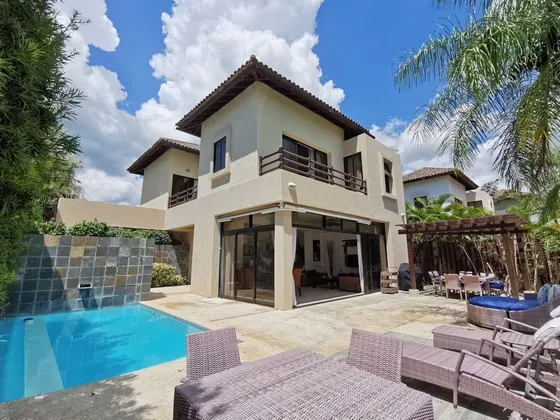 Casa De 4 Habitaciones Amueblada En Guavaberry En Venta